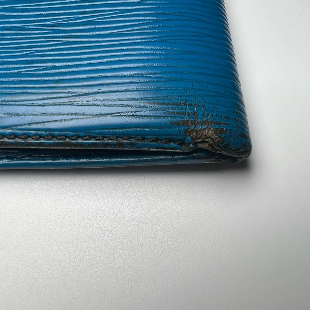 LOUIS VUITTON Epi Bifold Wallet